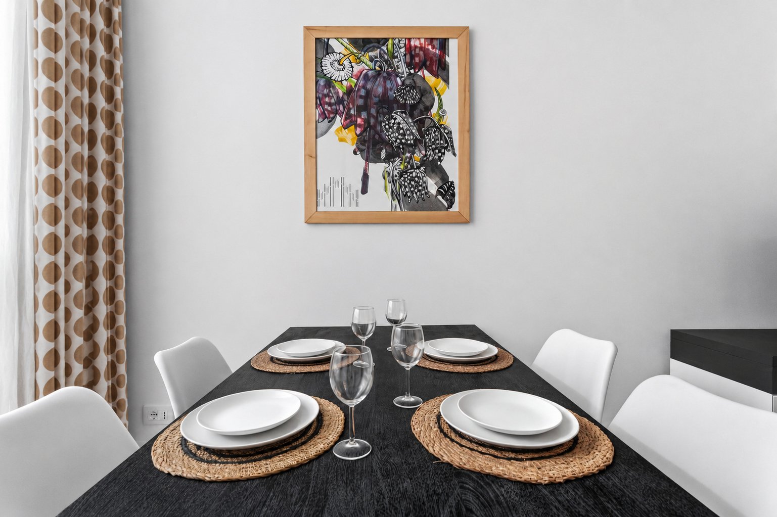 Casa Figini Pollini — tavolo apparecchiato con opera botanica